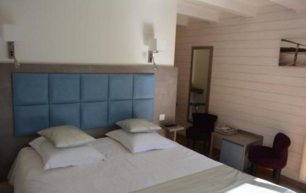 La Rivière-Saint-Sauveur Hotel Monet מראה חיצוני תמונה
